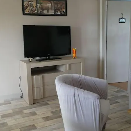 Les Loges Farm Apartment Le Breuil-sous-Argenton