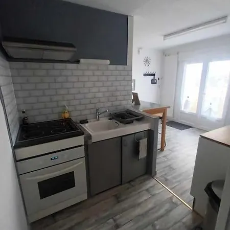 Les Loges Farm Apartment *